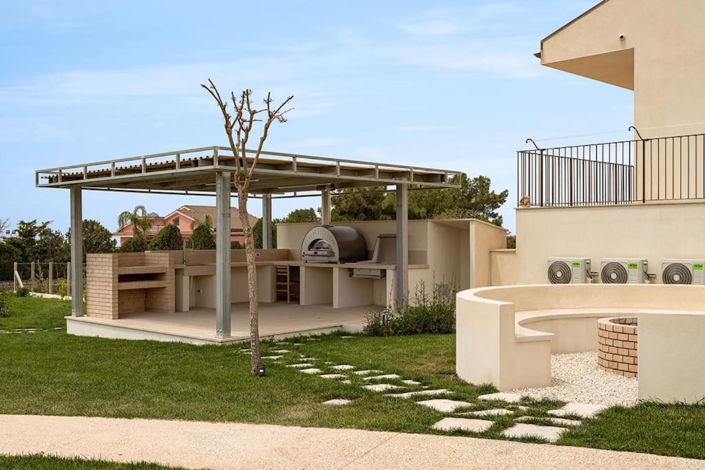 Villa Paradiso With Private Pool, Bbq Area, Huge Garden And Free Parking Модіка Екстер'єр фото