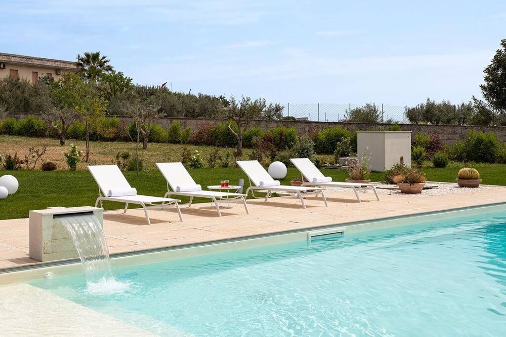 Villa Paradiso With Private Pool, Bbq Area, Huge Garden And Free Parking Модіка Екстер'єр фото