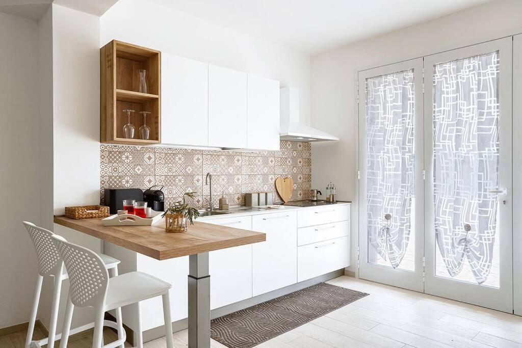 Villa Paradiso With Private Pool, Bbq Area, Huge Garden And Free Parking Модіка Екстер'єр фото